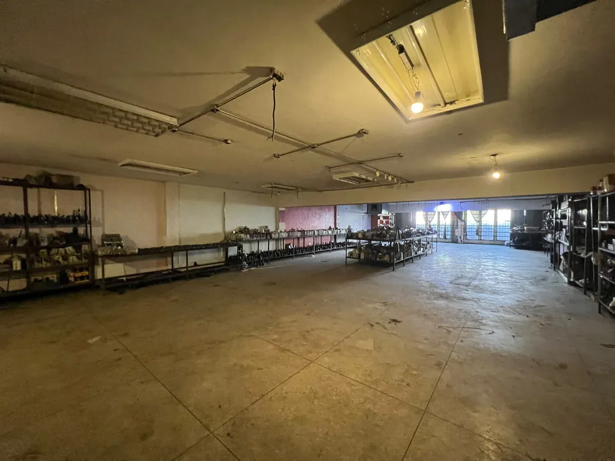 🏆 EN VENTA ESTRATÉGICO LOCAL COMERCIAL EN AV. ANDRÉS ELOY BLANCO (A PIE DE CALLE) - 4
