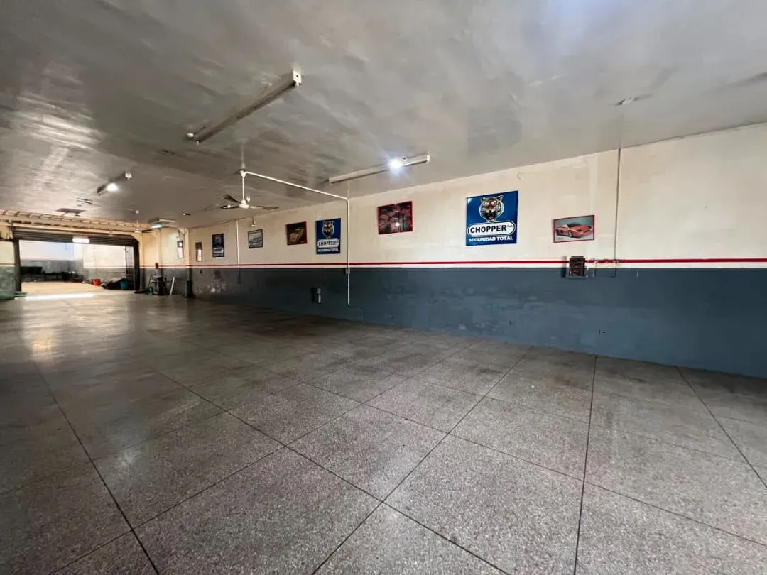 🏆 EN VENTA ESTRATÉGICO LOCAL COMERCIAL EN AV. ANDRÉS ELOY BLANCO (A PIE DE CALLE) - 9