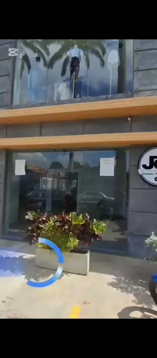 EN ALQUILER: LOCAL COMERCIAL PIE DE CALLE .LO NUEVO EN EL VIÑEDO - 2