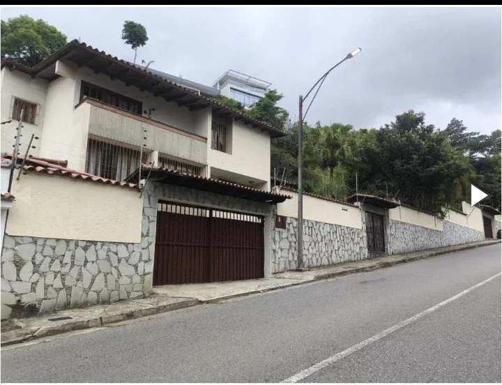 En venta  hermosa casa ubicada en cafetal caracas  - 7
