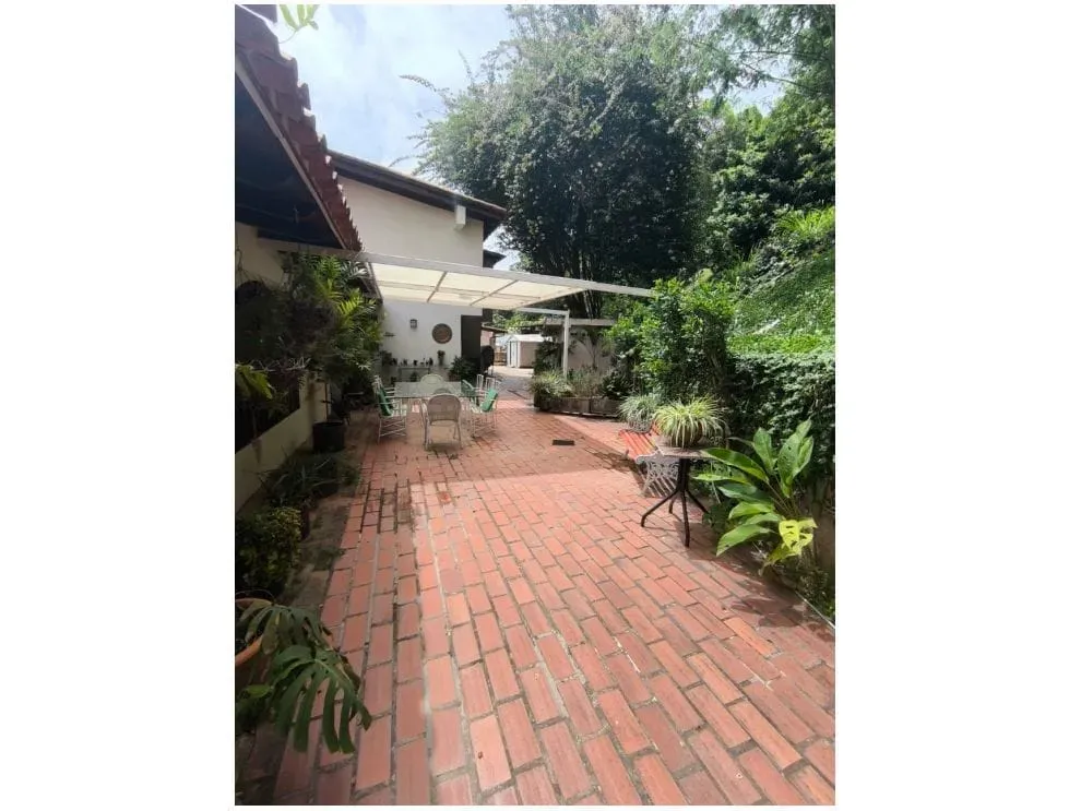 En venta  hermosa casa ubicada en cafetal caracas  - 13