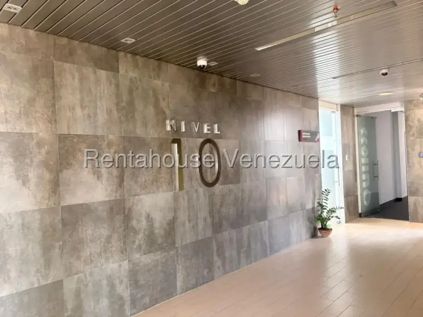 OFICINA EN VENTA EN TORRE EMPRESARIAL 5 DE JULIO