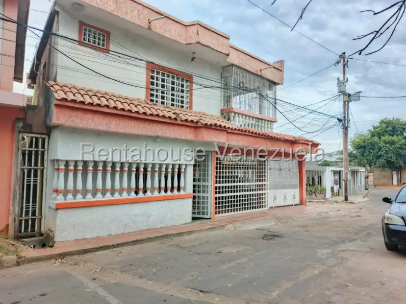 CASA EN ALQUILER EN SIERRA MAESTRA 