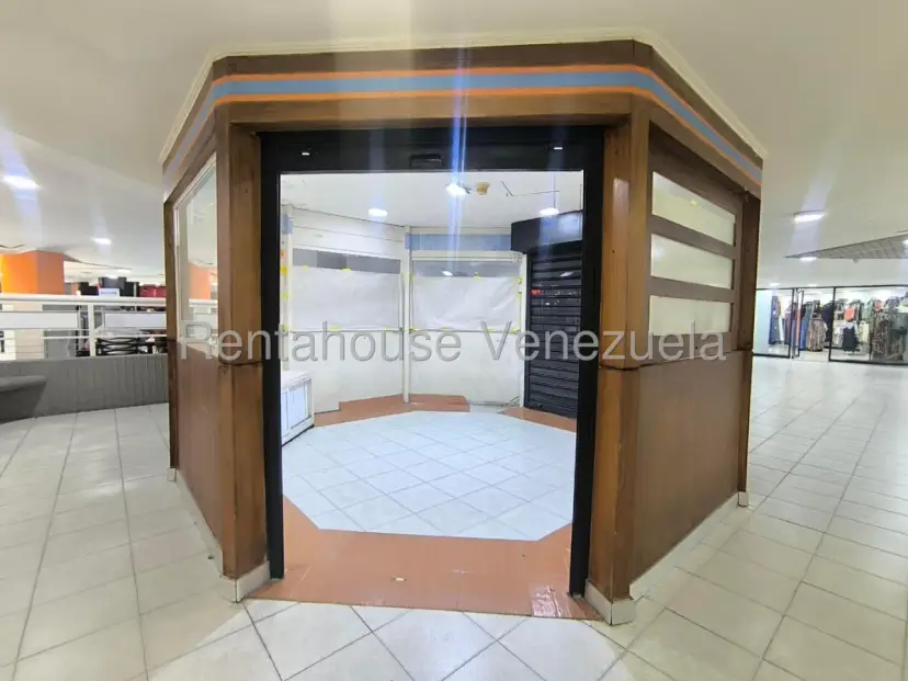 LOCAL COMERCIAL EN VENTA EN AVENIDA EL MILAGRO 