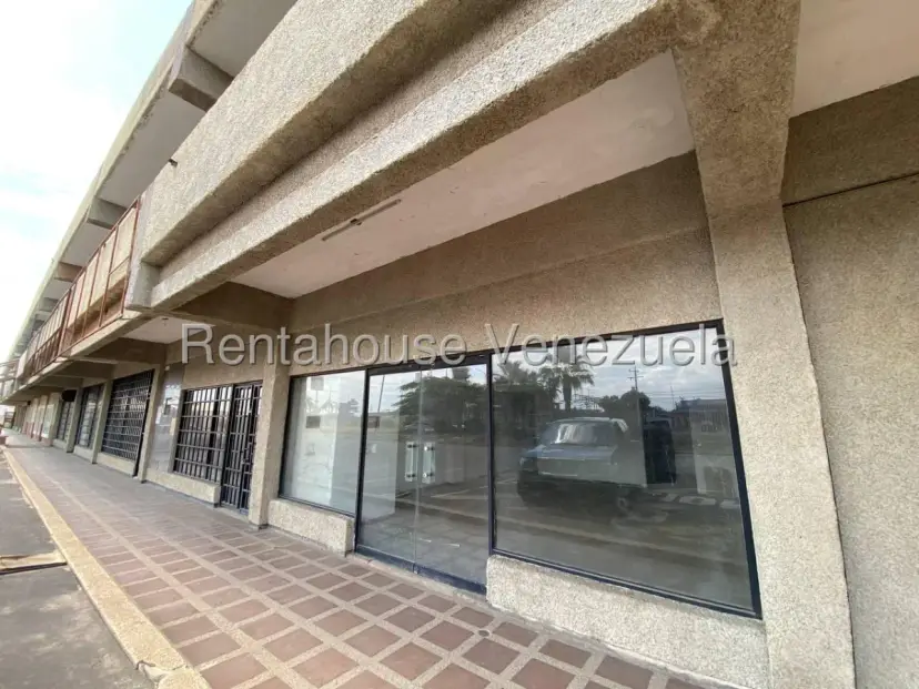 LOCAL COMERCIAL EN VENTA EN ZONA SUR DE MARACAIBO 