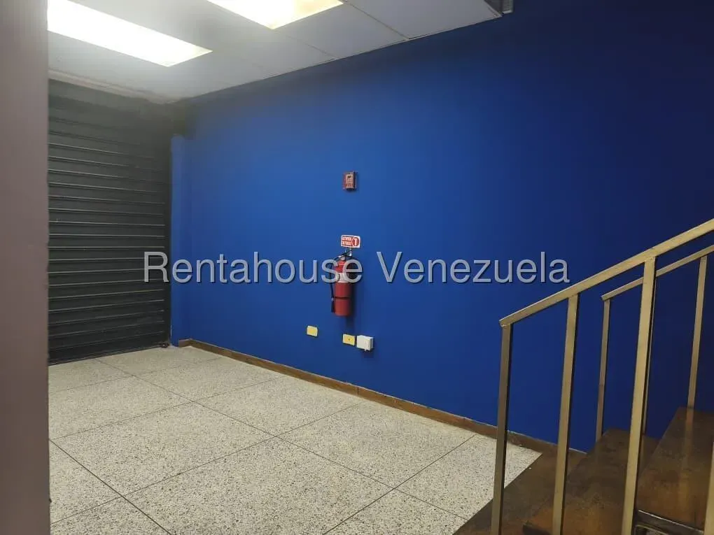 LOCAL COMERCIAL EN ALQUILER EN AVENIDA DOCTOR PORTILLO - 10
