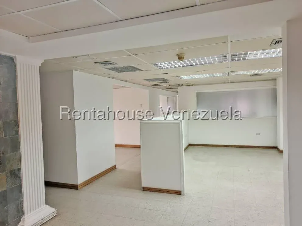 OFICINA EN ALQUILER EN AVENIDA 5 DE JULIO  - 5