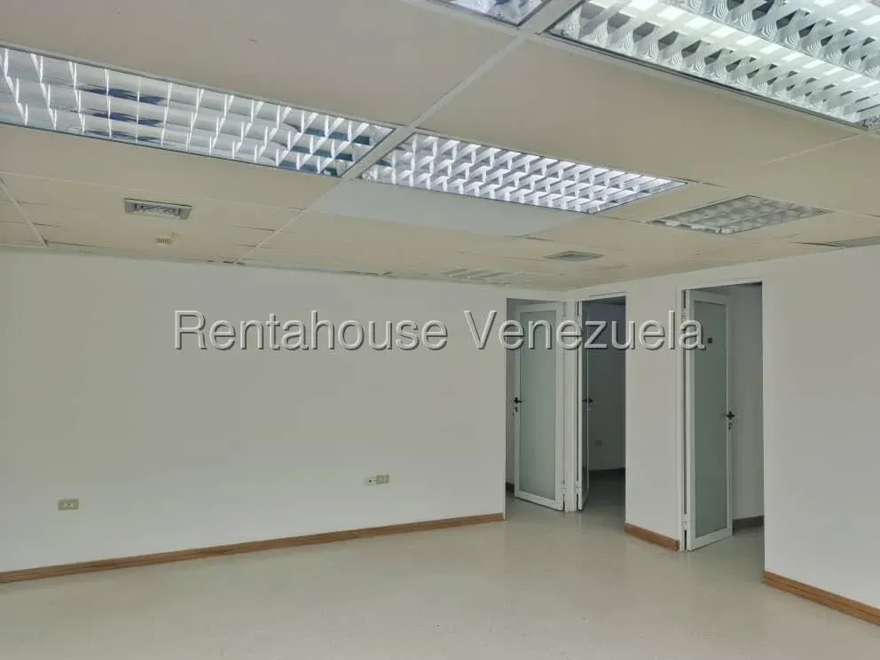 OFICINA EN ALQUILER EN AVENIDA 5 DE JULIO  - 8