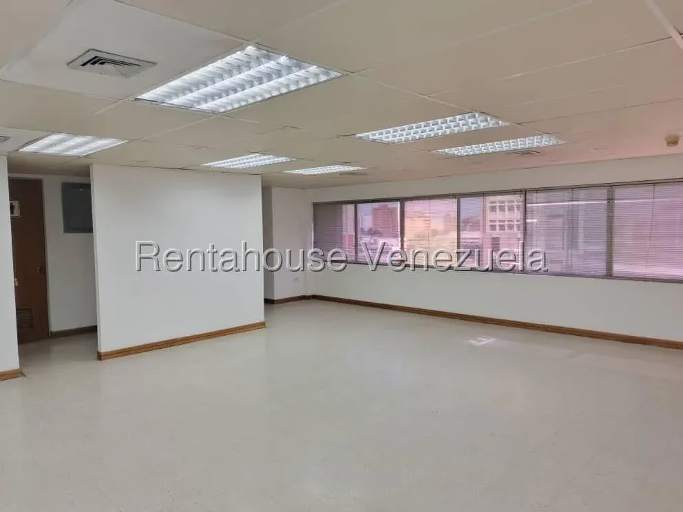 OFICINA EN ALQUILER EN AVENIDA 5 DE JULIO  - 9
