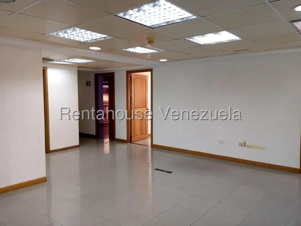 OFICINA EN EL PENT HOUSE EN ALQUILER EN AVENIDA 5 DE JULIO - 4