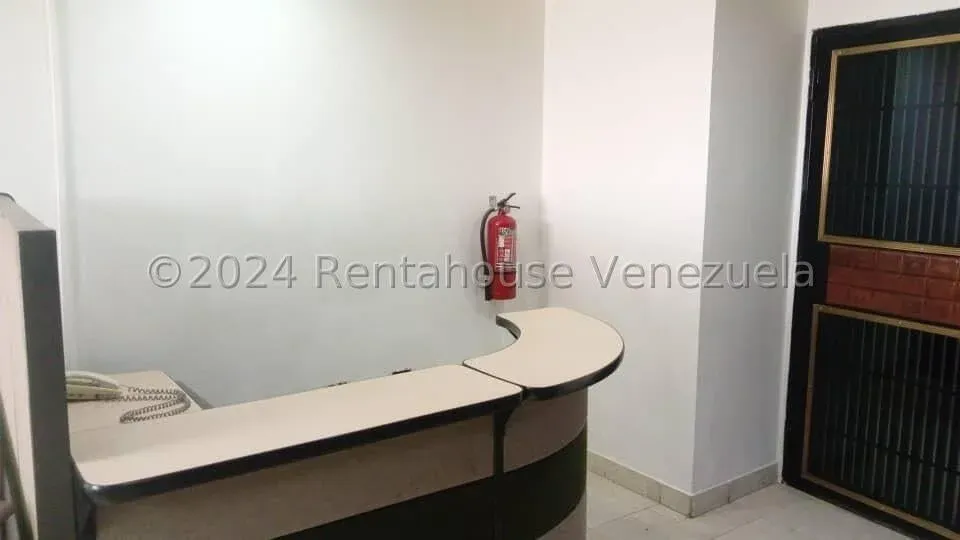 LOCAL COMERCIAL EN ALQUILER EN DOCTOR PORTILLO - 9