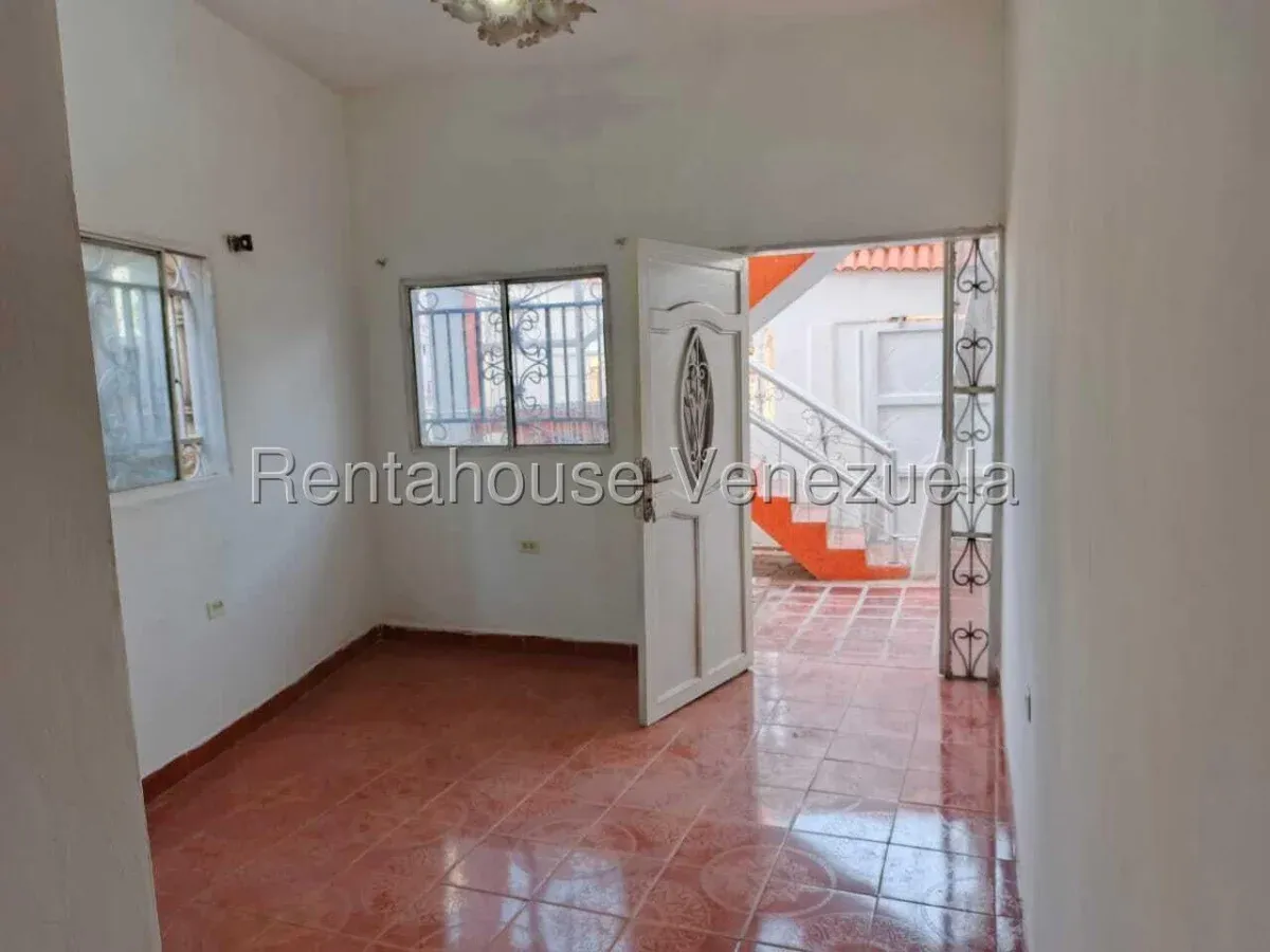 CASA EN ALQUILER EN SIERRA MAESTRA  - 5