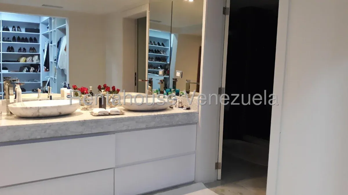 APARTAMENTO EN VENTA EN AVENIDA EL MILAGRO  - 12
