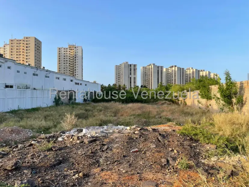 TERRENO EN VENTA EN LAGO MAR BEACH