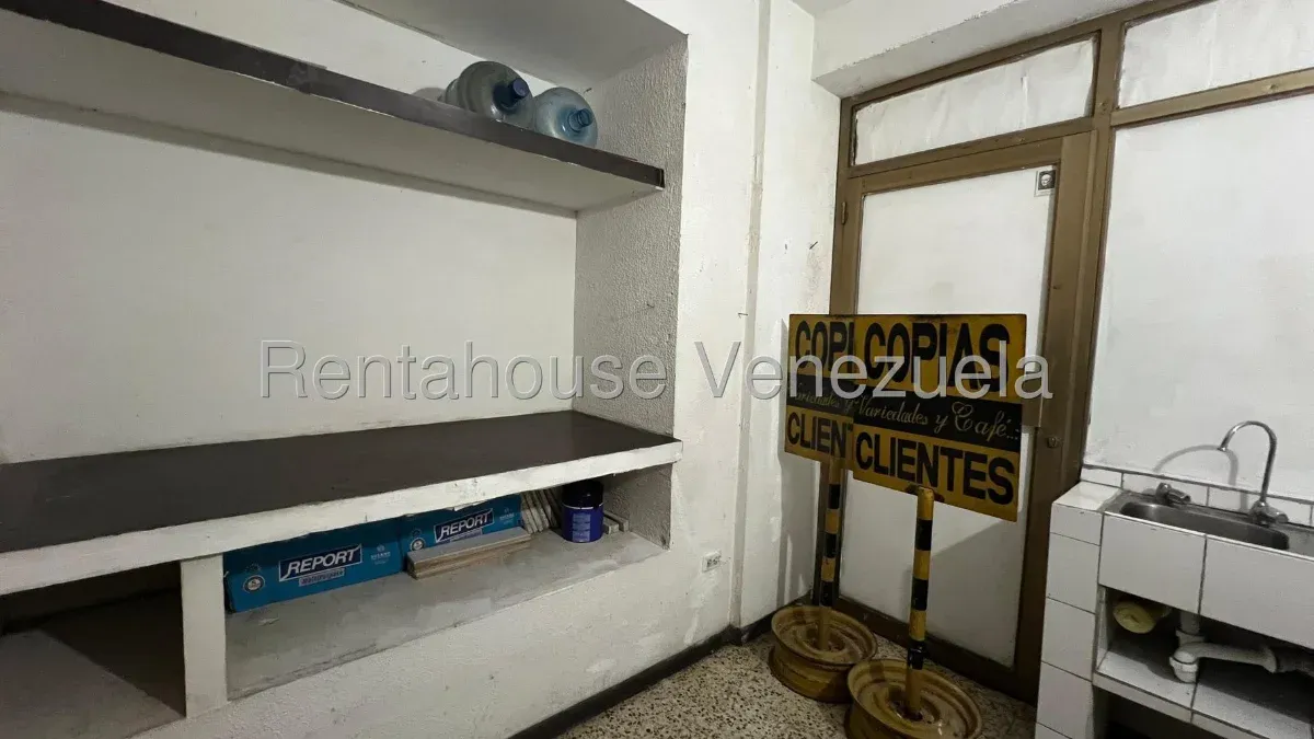 LOCAL COMERCIAL EN ALQUILER EN AVENIDA BELLA VISTA - 8