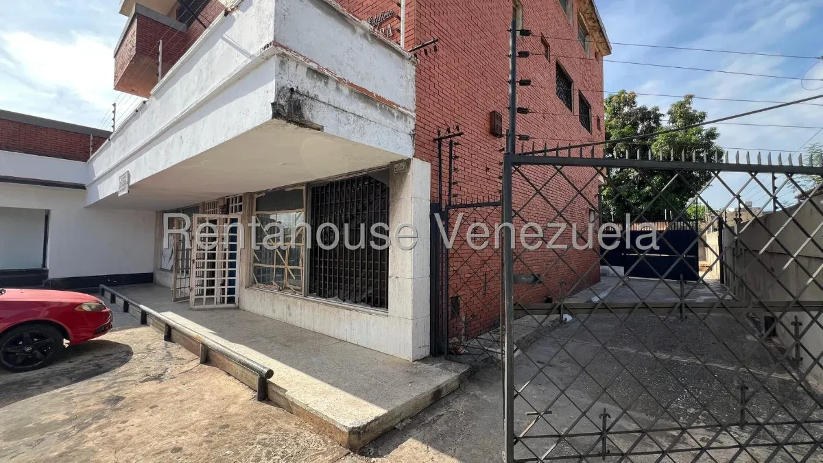 EDIFICIO EN VENTA EN AVENIDA LA LIMPIA  - 3