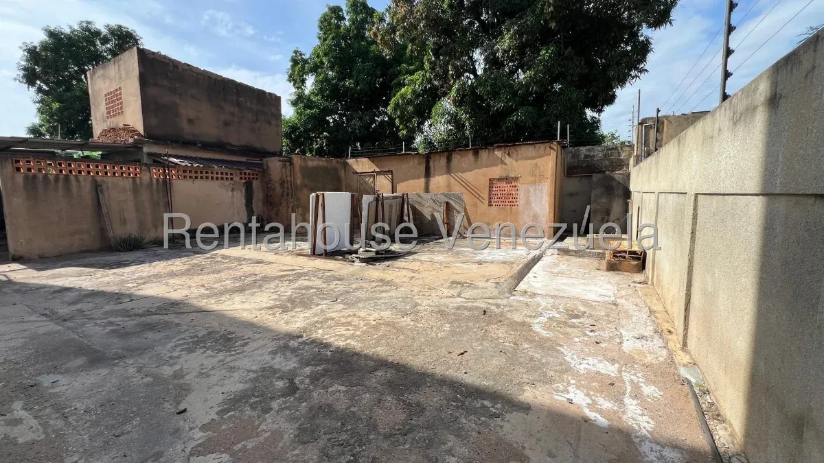 EDIFICIO EN VENTA EN AVENIDA LA LIMPIA  - 6