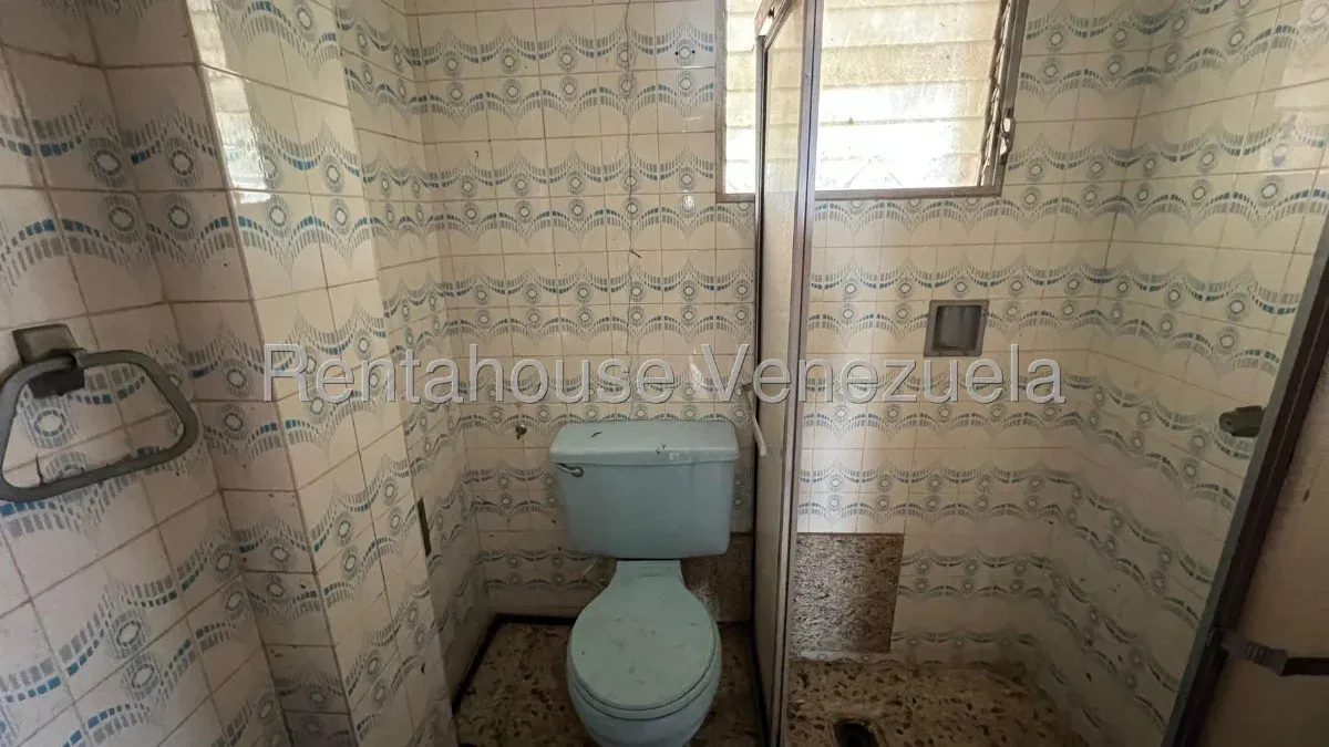 EDIFICIO EN VENTA EN AVENIDA LA LIMPIA  - 9