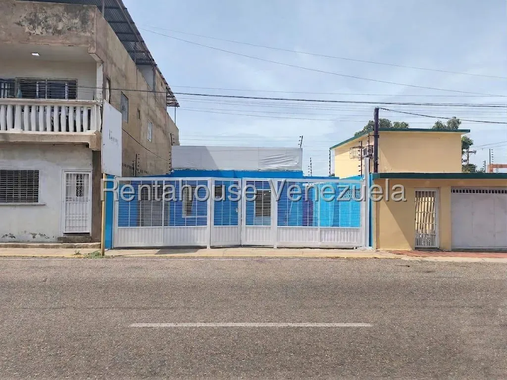 LOCAL COMERCIAL EN ALQUILER EN AVENIDA DR. PORTILLO 