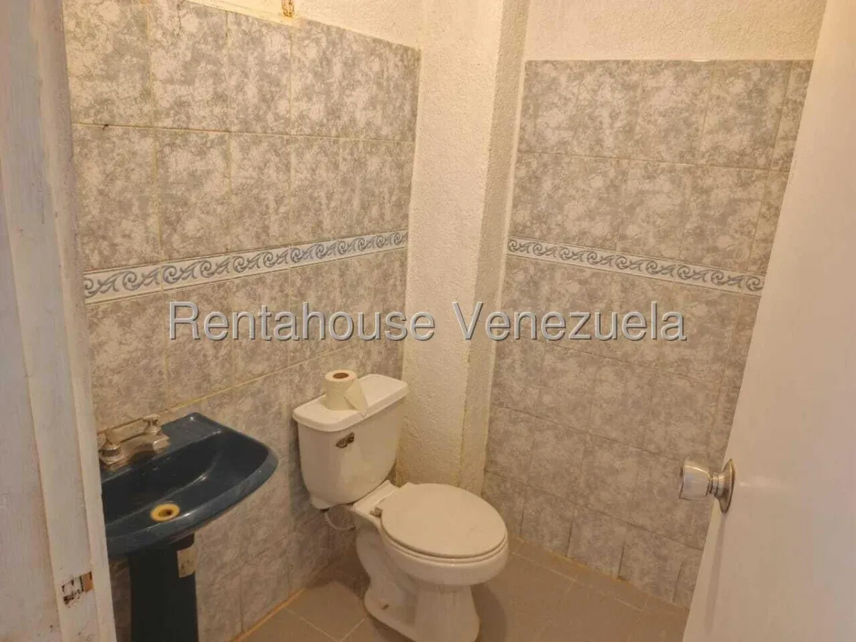 LOCAL COMERCIAL EN ALQUILER EN AVENIDA DR. PORTILLO  - 6