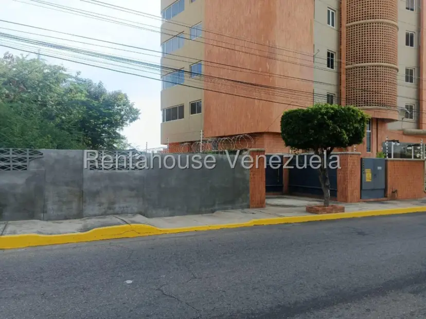 TERRENO CON VISTA AL LAGO EN VENTA EN VALLE FRIO 
