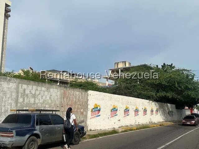 TERRENO EN VENTA EN AVENIDA EL MILAGRO  - 3