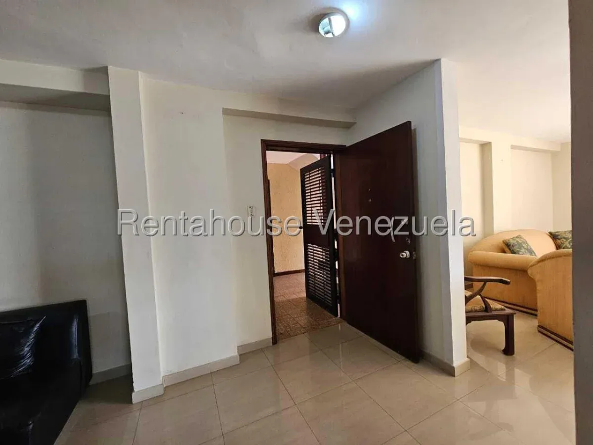 APARTAMENTO EN VENTA EN SECTOR PARAISO  - 3