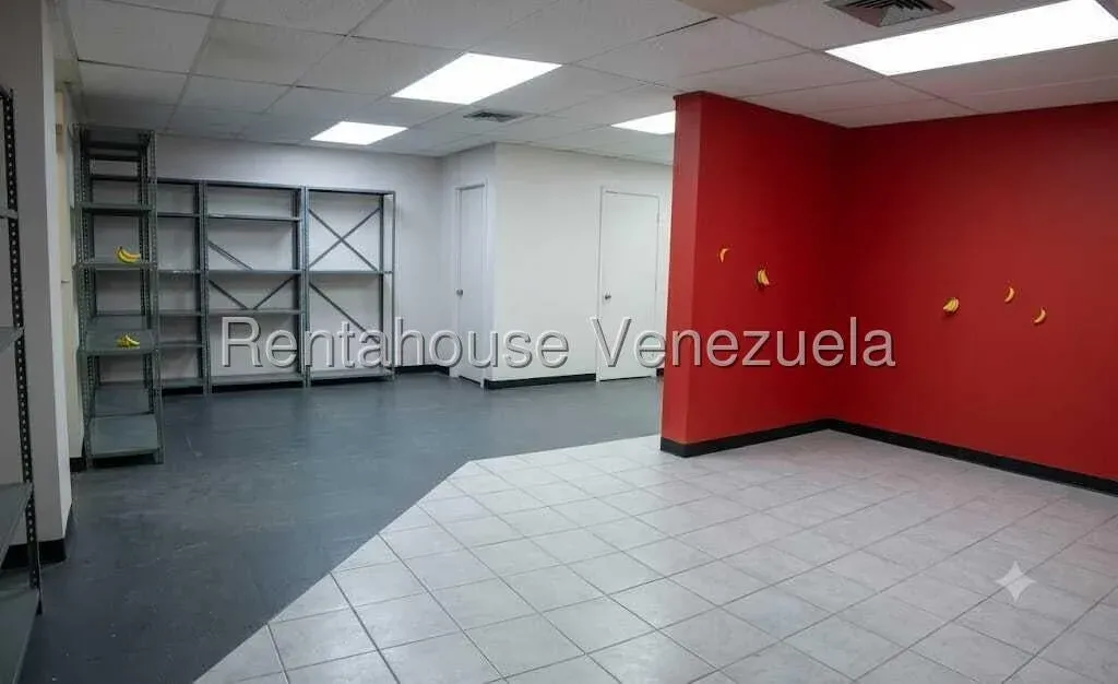 LOCAL COMERCIAL EN ALQUILER EN DR PORTILLO  - 6