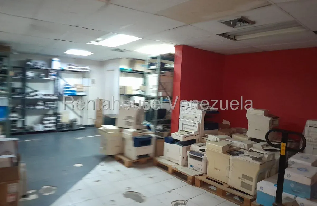 LOCAL COMERCIAL EN ALQUILER EN DR PORTILLO  - 7