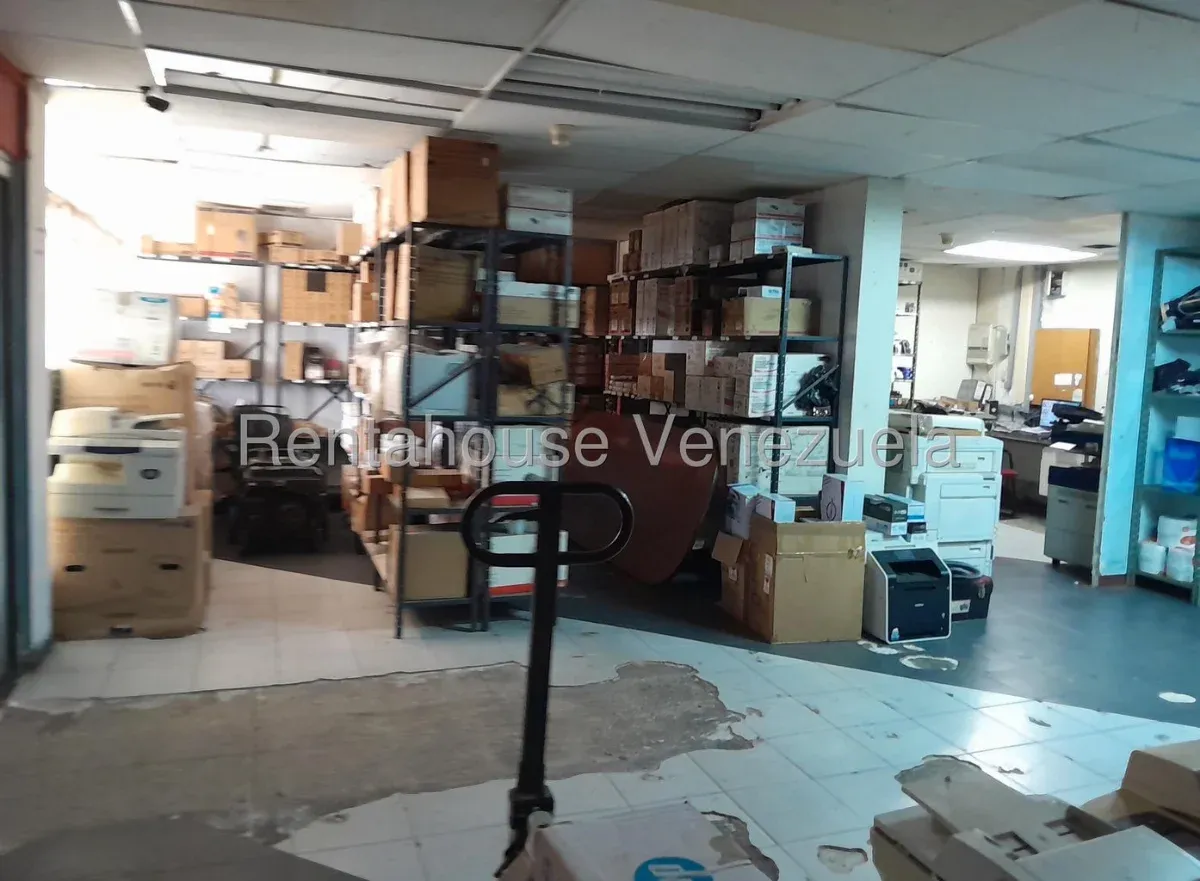 LOCAL COMERCIAL EN ALQUILER EN DR PORTILLO  - 8
