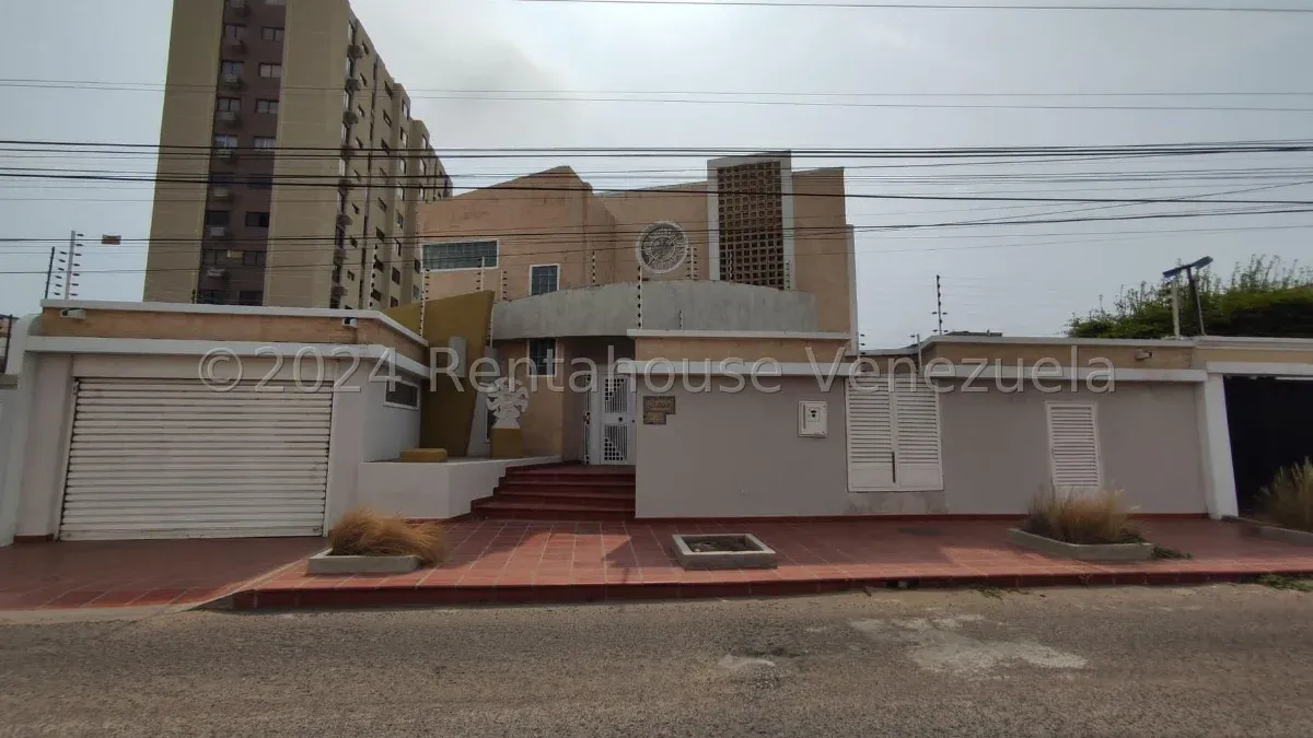 CASA EN VENTA EN SECTOR TIERRA NEGRA 