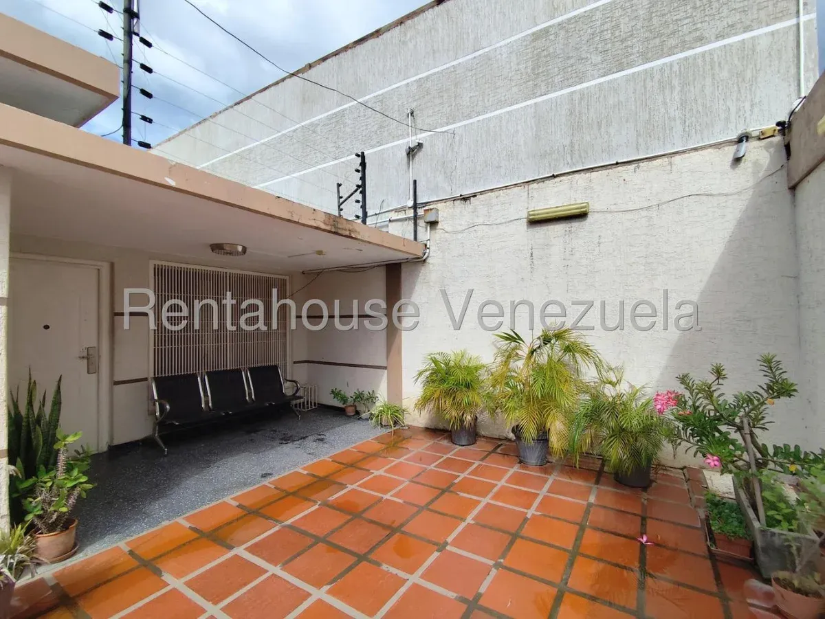 CASA GRANDE FAMILIAR MAS ANEXO EN VENTA EN SECTOR TIERRA NEGRA  - 3