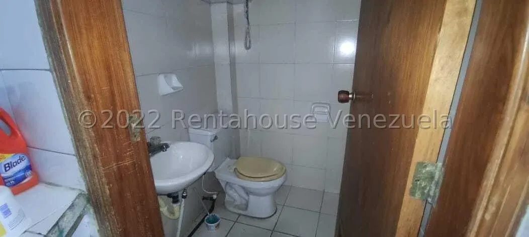 LOCAL COMERCIAL EN VENTA EN AVENIDA PADILLA  - 6