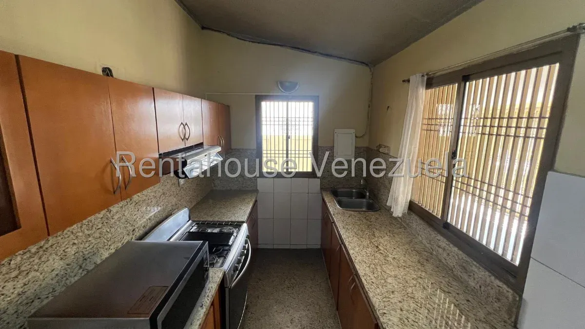 CASA AMPLIA EN VENTA EN SECTOR MARANORTE  - 6