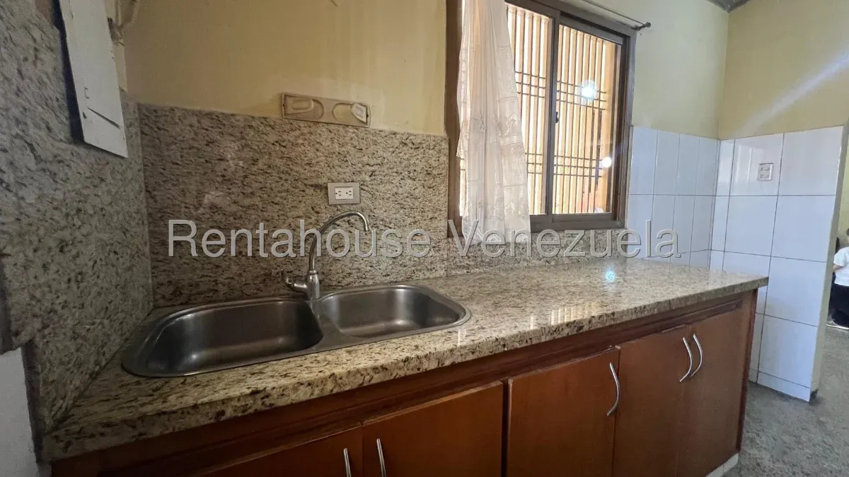 CASA AMPLIA EN VENTA EN SECTOR MARANORTE  - 7