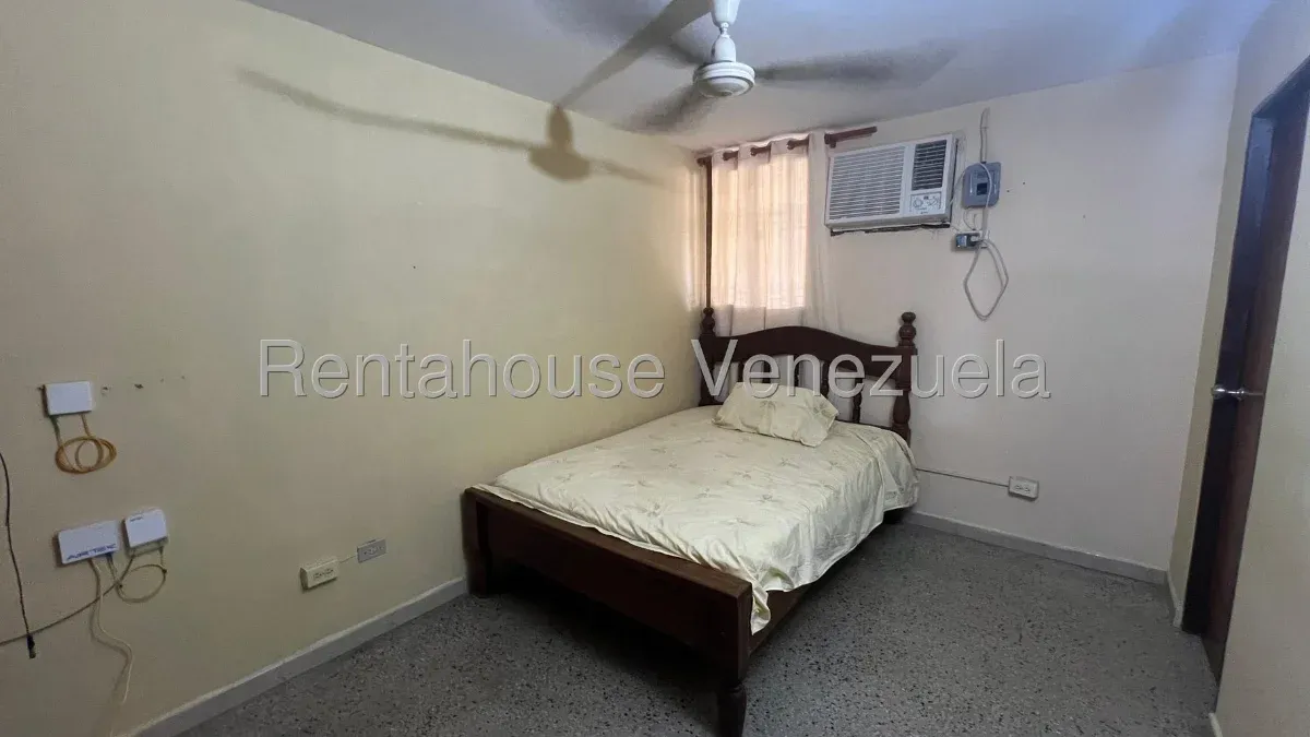 CASA AMPLIA EN VENTA EN SECTOR MARANORTE  - 11