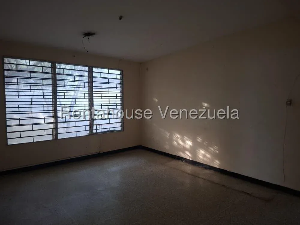 CASA QUINTA EN VENTA EN URBANIZACIÓN CANTACLARO  - 8