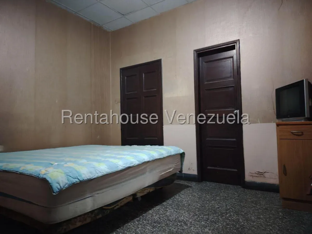 CASA AMPLIA EN VENTA EN SECTOR TIERRA NEGRA - 13