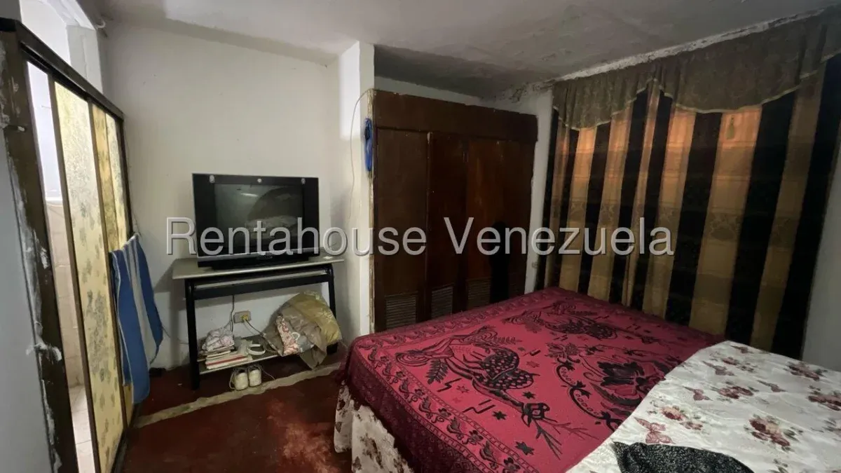 COMODA CASA EN VENTA EN EL SECTOR SAN JACINTO  - 10
