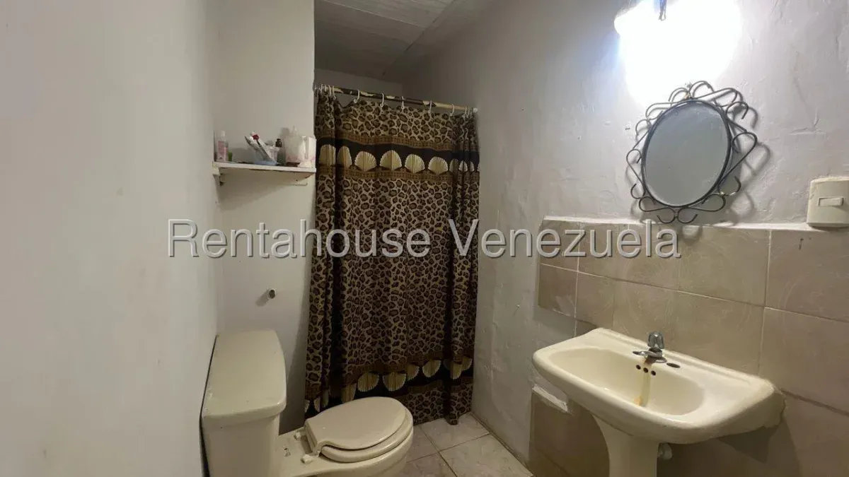 COMODA CASA EN VENTA EN EL SECTOR SAN JACINTO  - 12