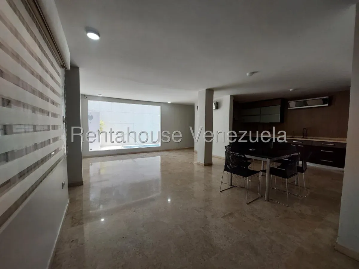 TOWNHOUSE CON PISCINA EN ALQUILER EN CANTACLARO  - 8