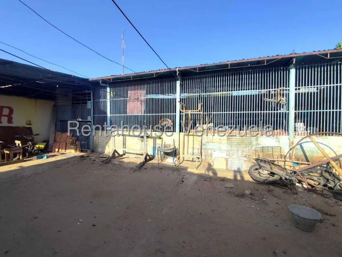 PROPIEDAD COMERCIAL EN VENTA EN AMPARO  - 9