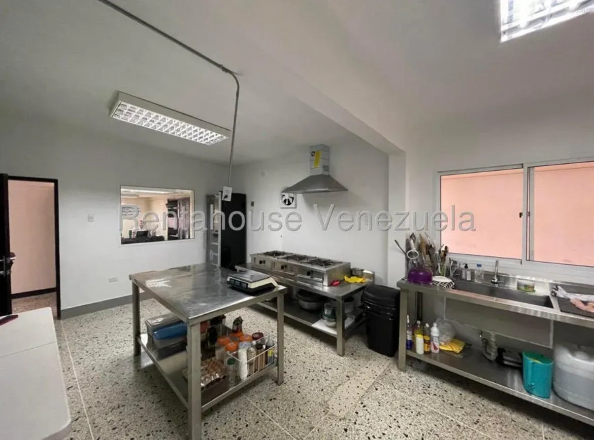 CASA COMERCIAL EN VENTA EN SECTOR TIERRA NEGRA  - 16