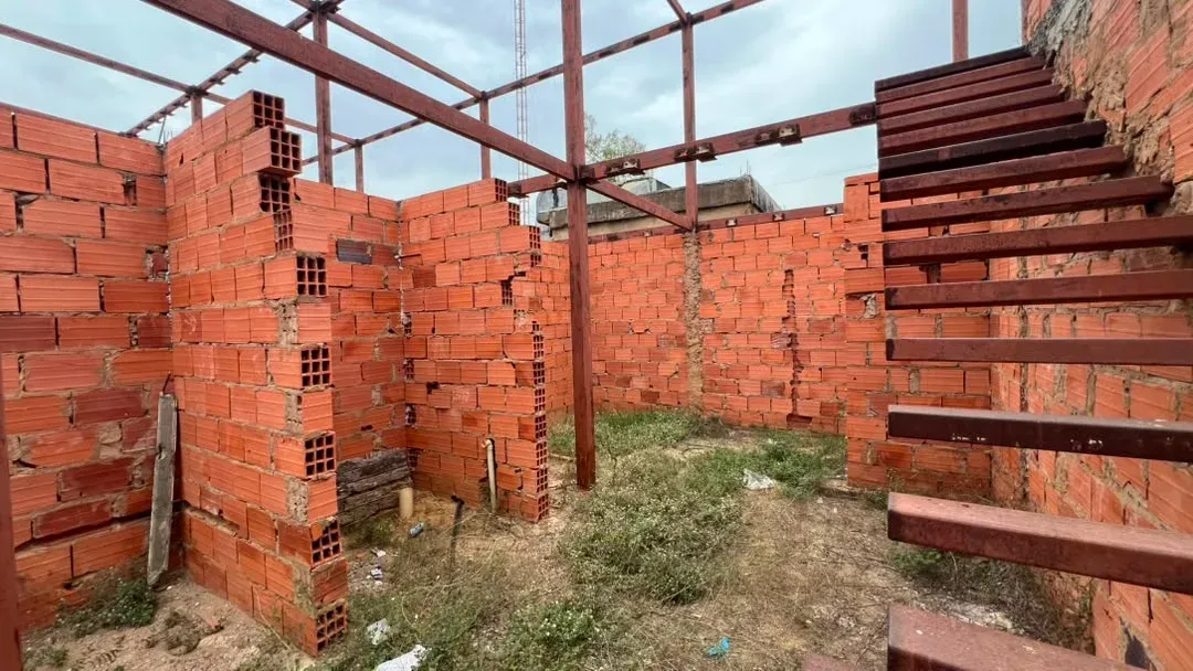 OPORTUNIDAD DE INVERSIÓN 3 TOWNHOUSE EN VENTA EN ZONA OESTE URBANIZACIÓN LA PIONERA  - 6