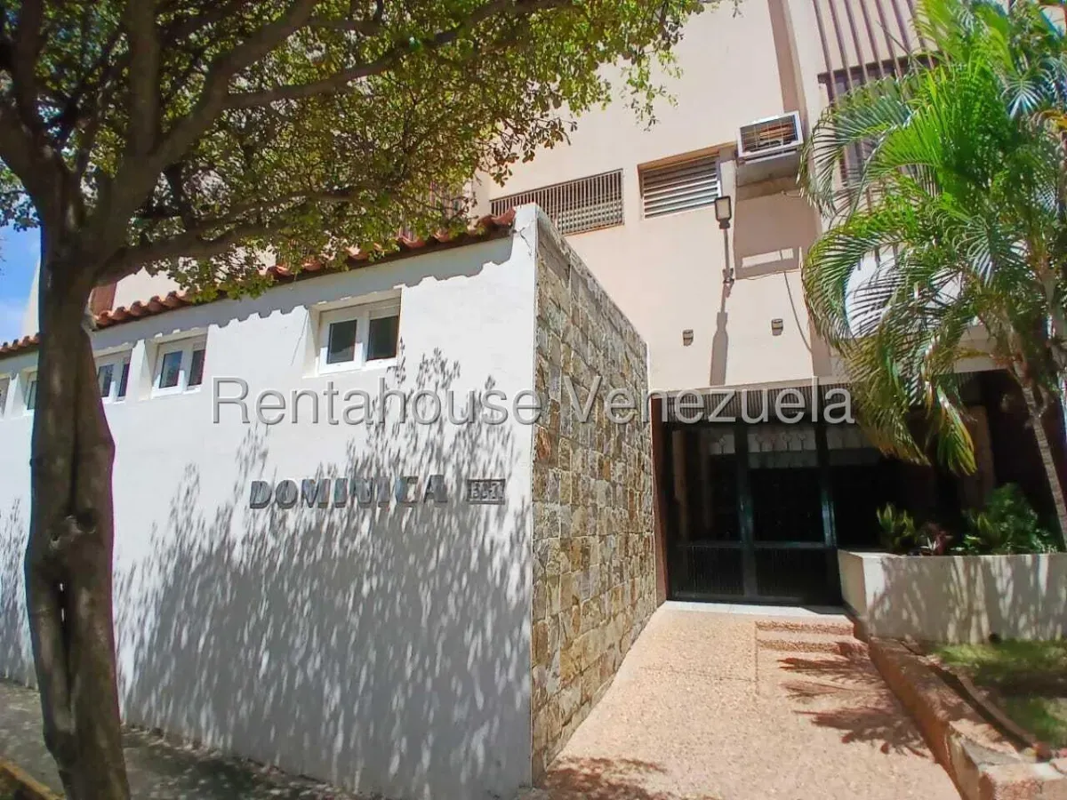 APARTAMENTO EN VENTA EN CECILIO ACOSTA  - 2