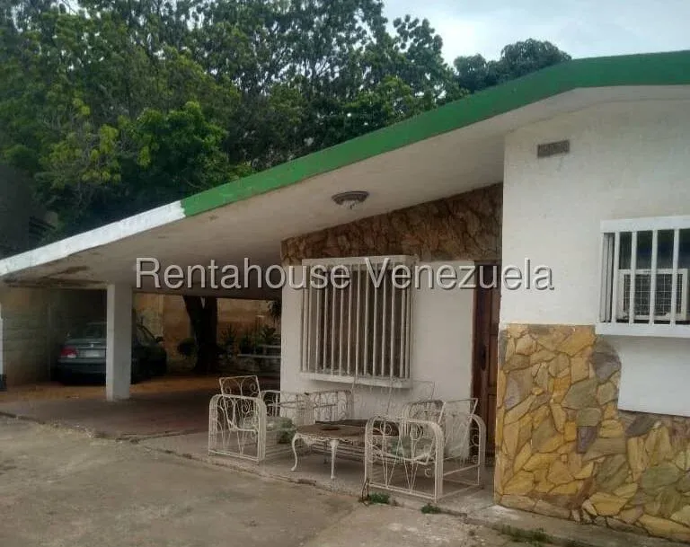 CASA EN VENTA EN LA COROMOTO