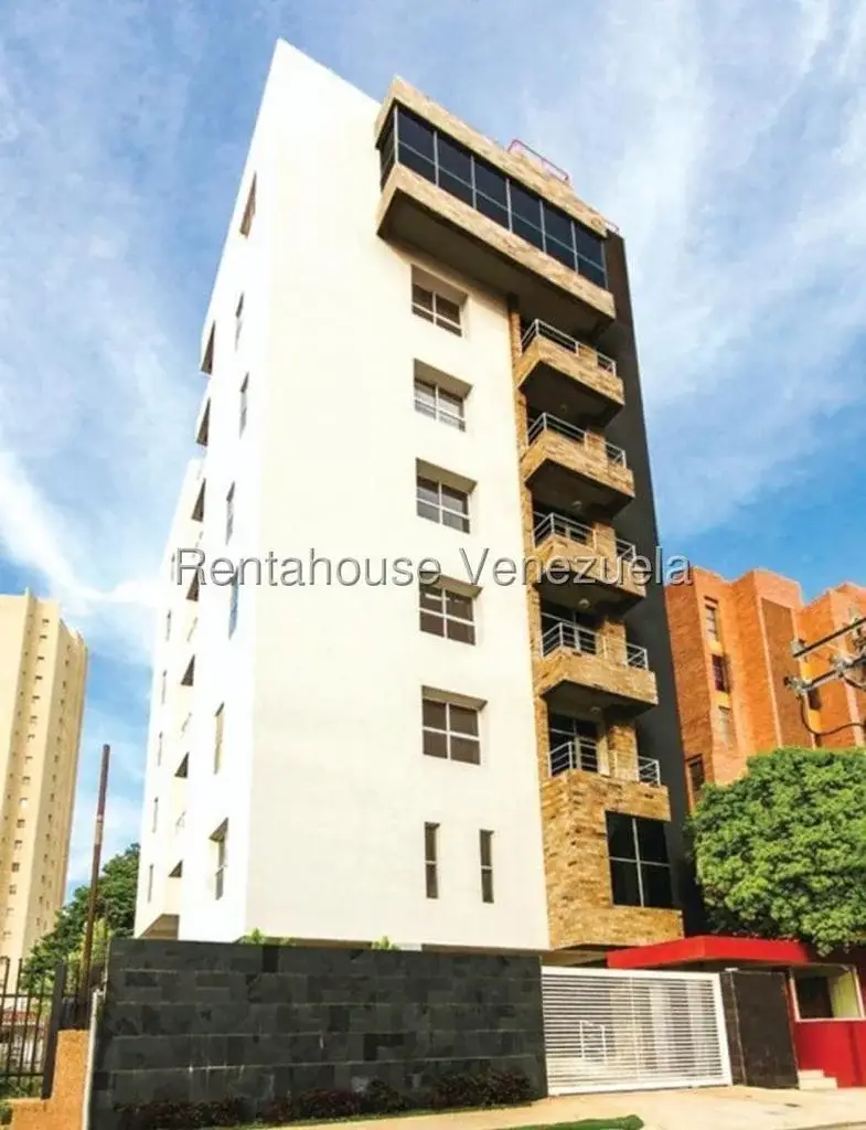 APARTAMENTO EN ALQUILER EN SECTOR ZAPARA
