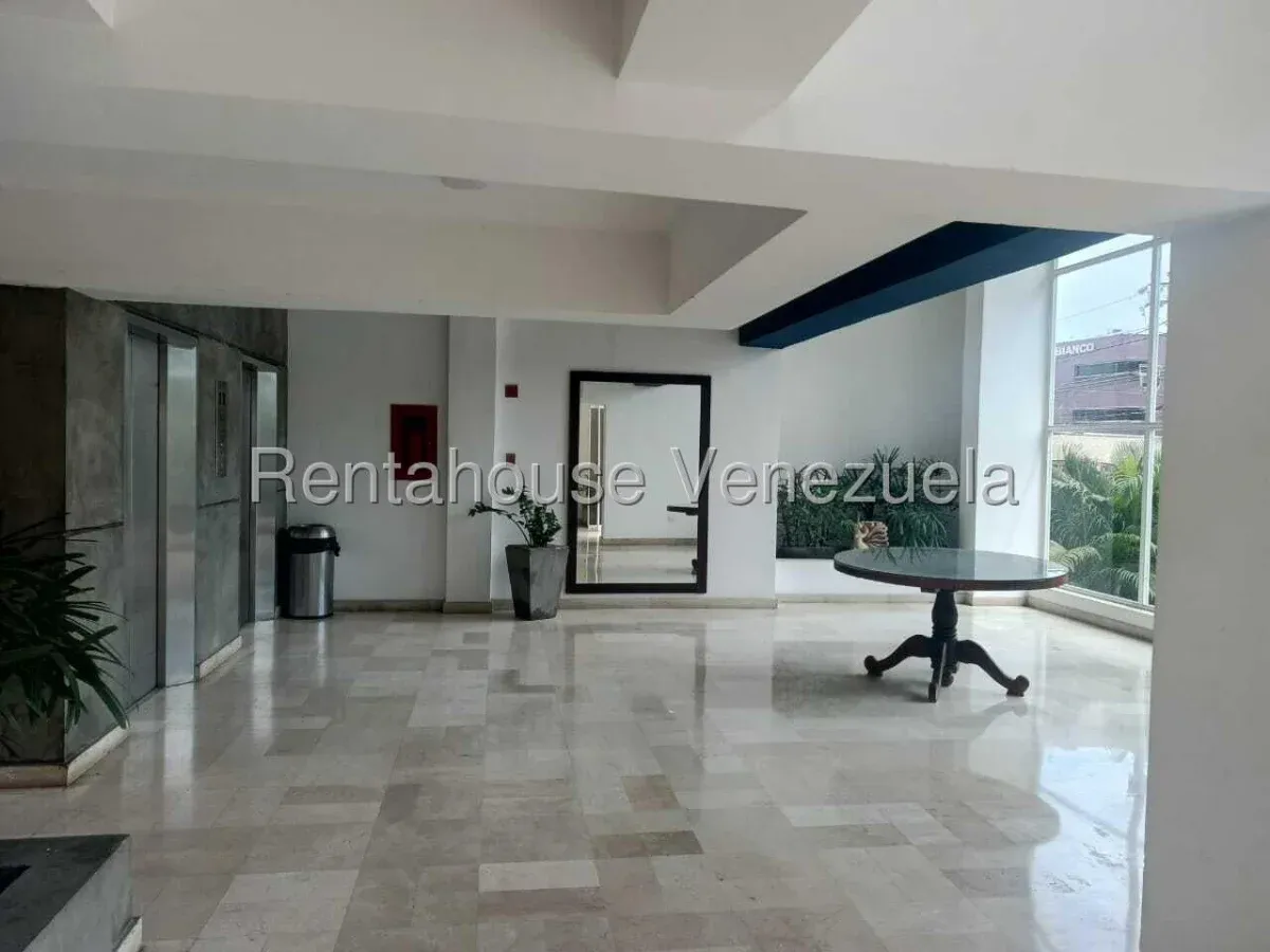 APARTAMENTO EN ALQUILER EN SECTOR BELLAS ARTES - 2