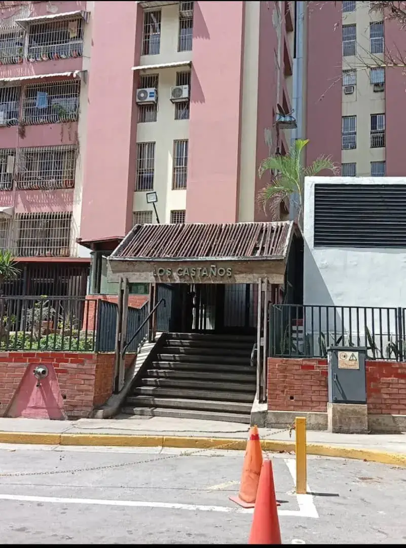 Apartamento En el Paraiso. Calle Cerrada. 80m2