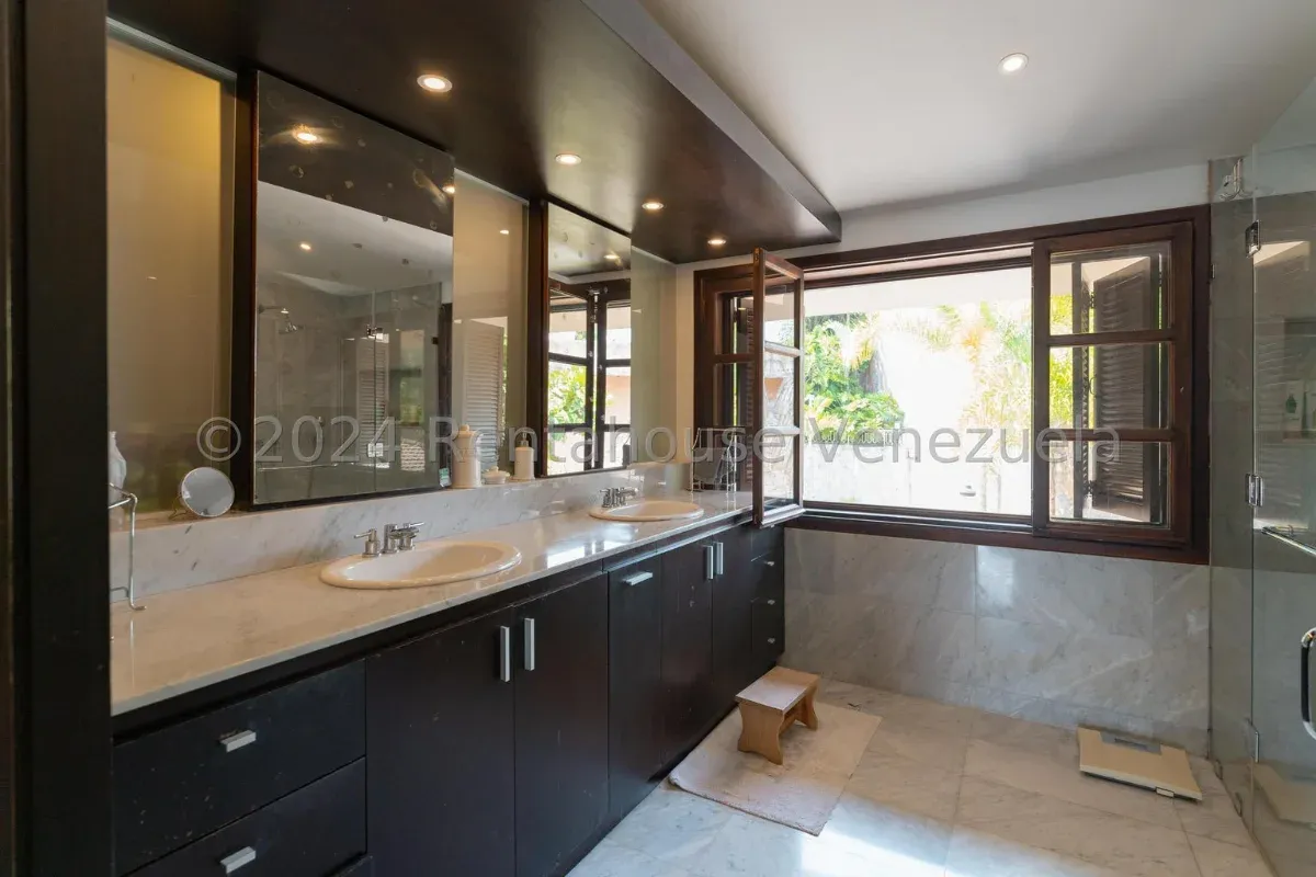 Casa en La Lagunita Country Club, CR, MLS 24-22150. - 12